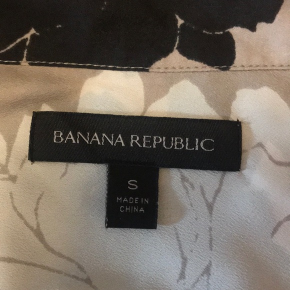 Banana Republic Floral Button Down Blouse - Picture 5 of 7